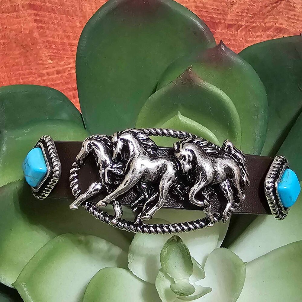 Bracelet. Silver Horses, Brown Faux Leather Band, Turquoise Stones. NWT. - Picture 10 of 13